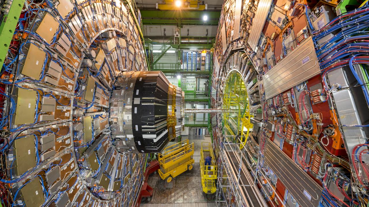 You are currently viewing CERN’s Large Hadron Collider (LHC): A Marvel of Modern Physics