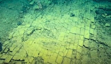 “Yellow Brick Road” Found on Pacific Seafloor Is a Natural Geological Formation