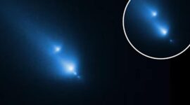NASA Camera Captures Moment Comet Violently Tears Apart