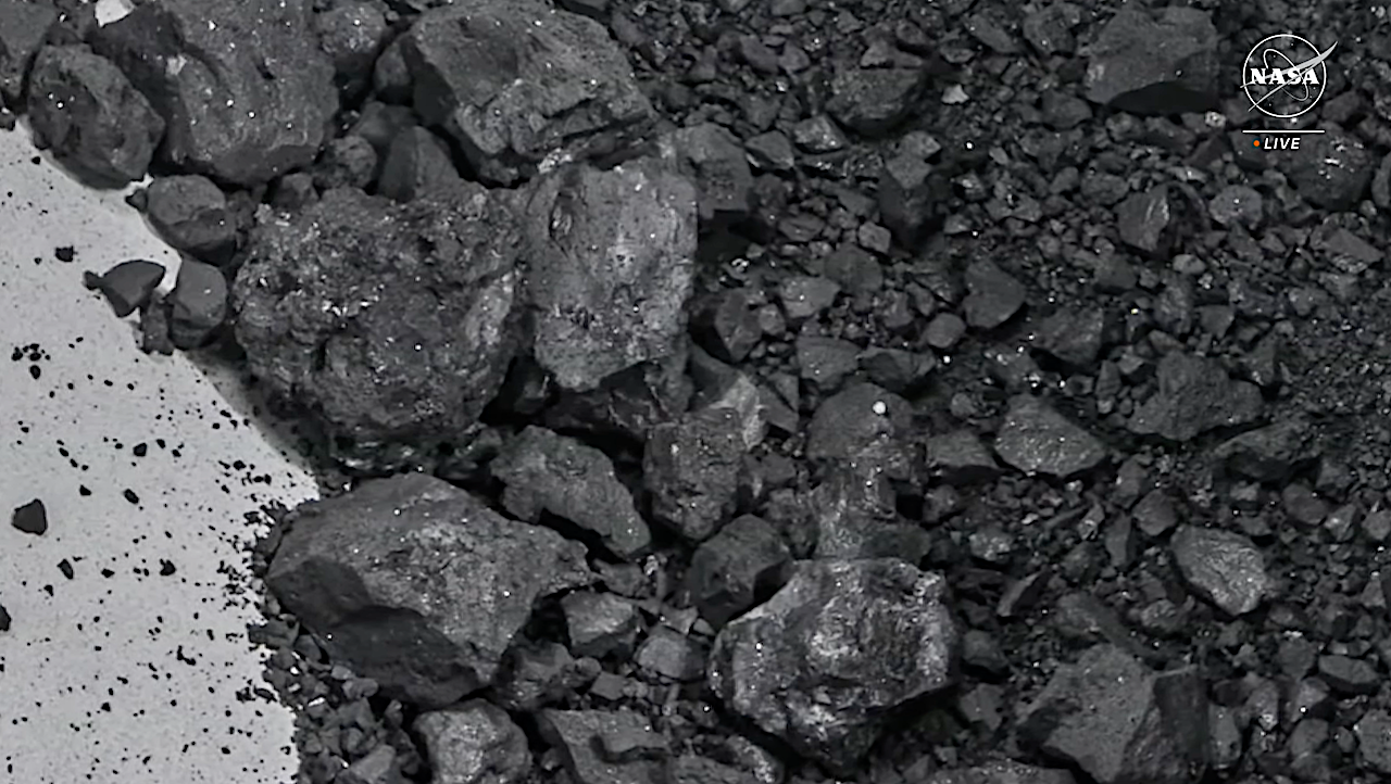 NASA Just Found the Complete Genetic Recipe for Life Inside an Asteroid