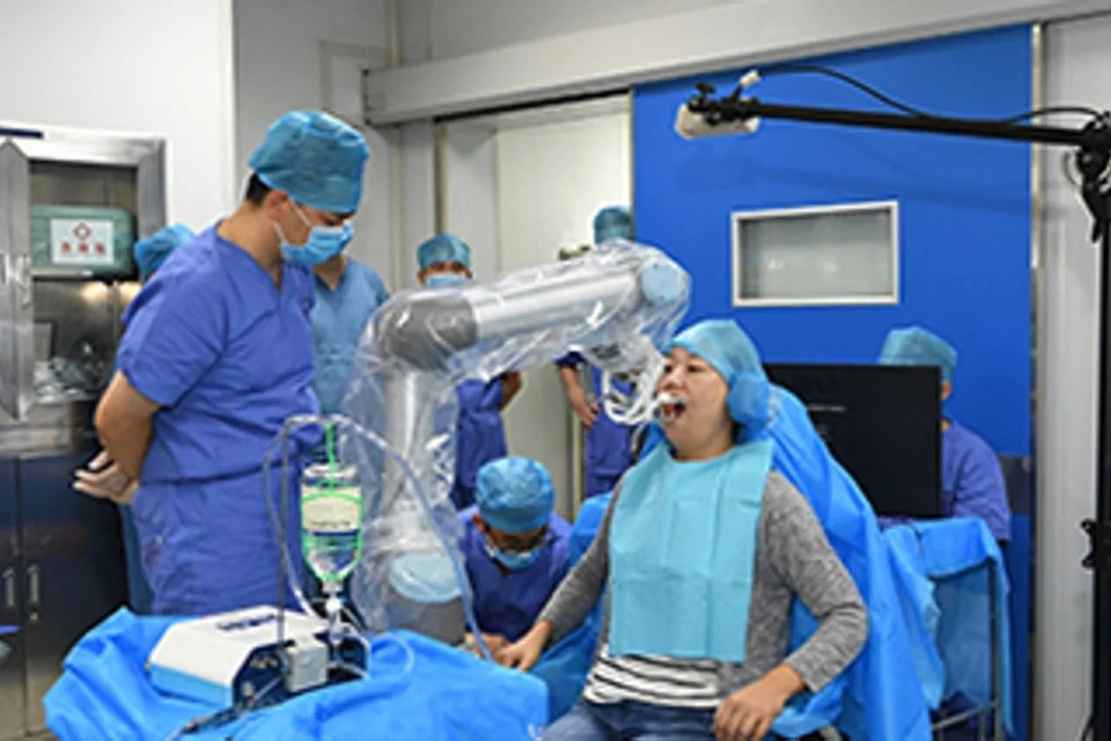 China Unveils AI-Powered Smart Coatings and Robotic Navigation in Digital Implant Dentistry
