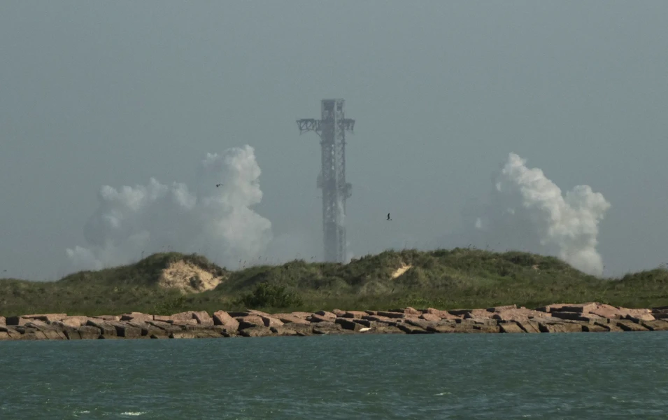 SpaceX Scraps Starship Flight 13 Seconds Before Liftoff After Four Engines Fail to Ignite