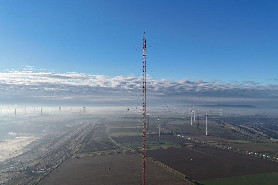 China Completes World’s Tallest 360-Metre Wind Measurement Tower in Xinjiang