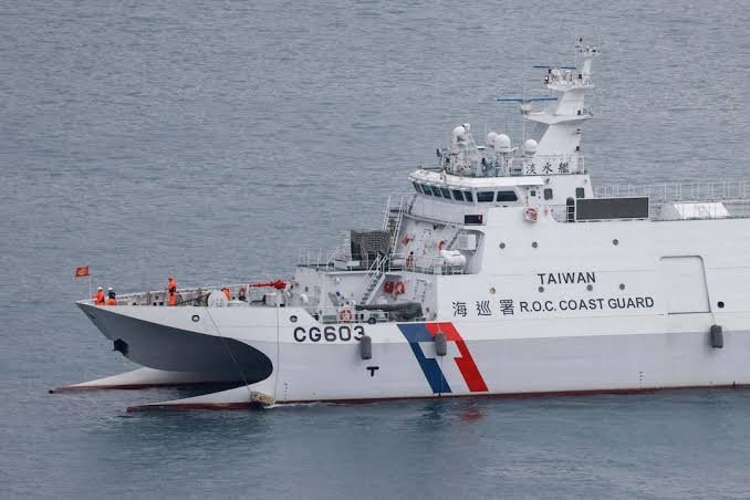 Rising Tensions: China Tracks US Warship at South China Sea Flashpoint